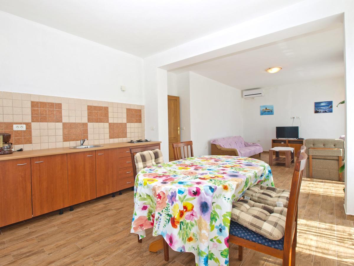 Apartments Edin 1359 Peroj Ngoại thất bức ảnh