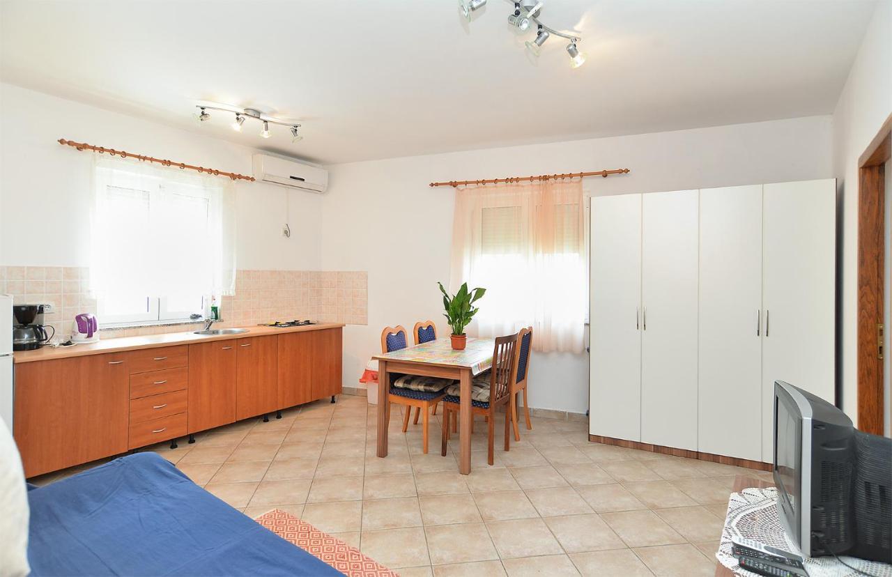 Apartments Edin 1359 Peroj Ngoại thất bức ảnh